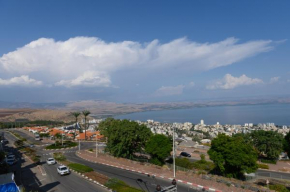 Viewing the magical kinneret Vila